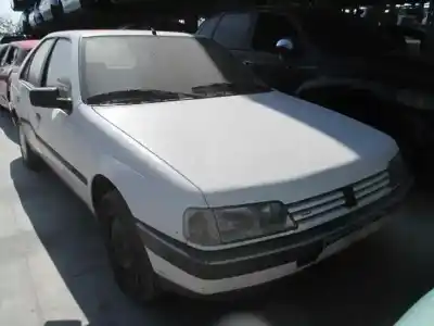 Véhicule à la ferraille peugeot 405 berlina clim de l'année 1991 alimenté d9b
