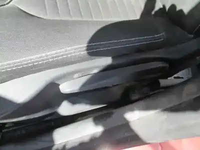 Здавання транспортного засобу renault clio iv dynamique року 2012 потужний h4b a4