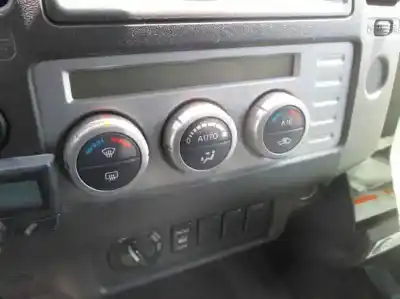 Здавання транспортного засобу nissan navara pick-up (d40m) doble cab se 4x4 року 2007 потужний yd25ddti