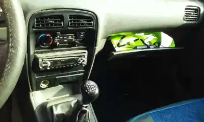 Véhicule à la ferraille kia sportage td de l'année 1999 alimenté re