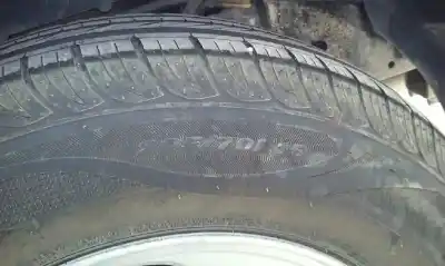 Véhicule à la ferraille kia sportage td de l'année 1999 alimenté re