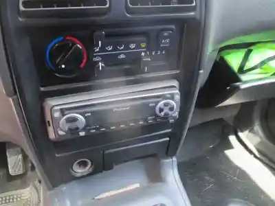 Véhicule à la ferraille kia sportage td de l'année 1999 alimenté re