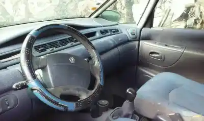 Scrapping Vehicle renault espace /grand espace (je0) 2.2 dci initiale (je0k/s) of the year 2001 powered g9t710