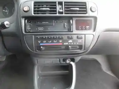 Veículo de Sucata honda civic berlina 3/4 (ej/ek) 1.4 s 4 dream berlina (ej9) do ano 2000 alimentado d14z2