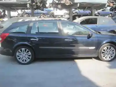 Vehicul casat renault laguna ii grandtour (kg0) dynamique luxe al anului 2005 alimentat f9q758