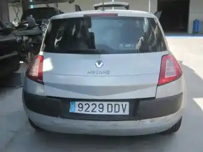 Vehículo de desguace RENAULT MEGANE II BERLINA 5P Confort Authentique del año 2004 con motor K4J D7