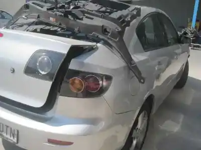 Vehicul casat mazda 3 berlina (bk) 1.6 cd diesel cat al anului 2005 alimentat y6