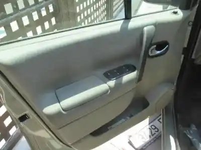 Véhicule à la ferraille renault scenic ii grand emotion de l'année 2006 alimenté k9kp732