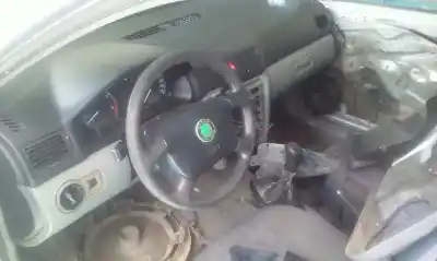 Véhicule à la ferraille skoda octavia berlina (1u2) 1.9 tdi slx de l'année 1999 alimenté agr