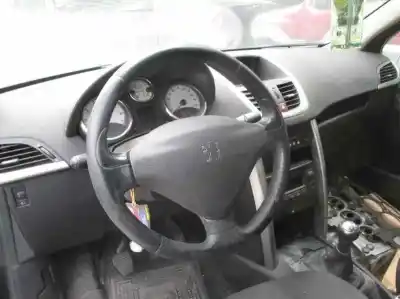 Véhicule à la ferraille peugeot 207 sw confort de l'année 2008 alimenté 8fs