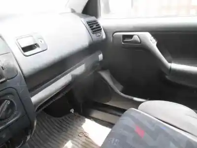 Verschrottungsfahrzeug volkswagen golf iii berlina (1h1) cl des jahres 1996 angetrieben aek