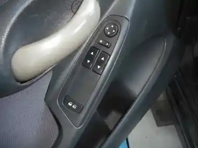 Veicolo di demolizione fiat stilo (192) 1.9 jtd cat dell'anno 2005 alimentato 192a9.000