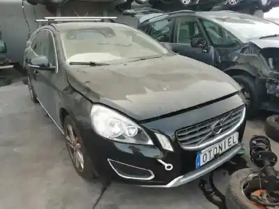 Veicolo di demolizione VOLVO V60 KOMBI Kinetic dell'anno 2011 alimentato B4164T