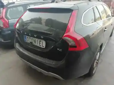 Sloopvoertuig volvo v60 kombi kinetic van het jaar 2011 aangedreven b4164t