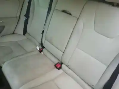 Sloopvoertuig volvo v60 kombi kinetic van het jaar 2011 aangedreven b4164t