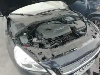 Sloopvoertuig volvo v60 kombi kinetic van het jaar 2011 aangedreven b4164t