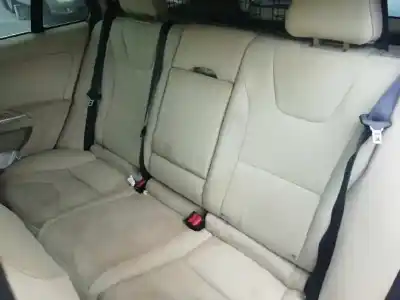 Sloopvoertuig volvo v60 kombi kinetic van het jaar 2011 aangedreven b4164t