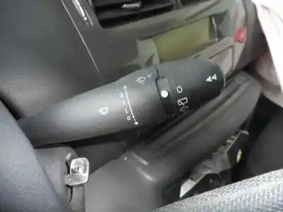 Здавання транспортного засобу citroen c4 coupe vtr року 2005 потужний nfu