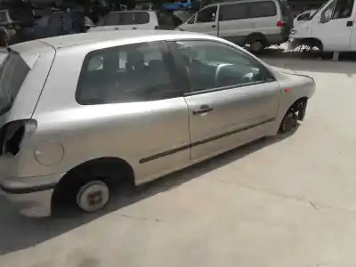 Verschrottungsfahrzeug fiat bravo (182) jtd 105 / 100 sx des jahres 2001 angetrieben 182b9000