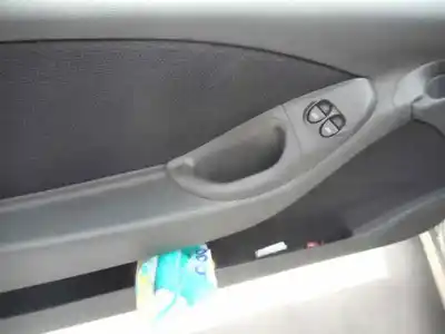 Verschrottungsfahrzeug fiat bravo (182) jtd 105 / 100 sx des jahres 2001 angetrieben 182b9000