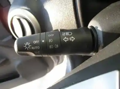 Здавання транспортного засобу nissan note (e11e) tekna року 2012 потужний 