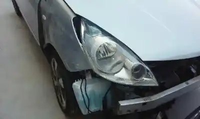 Здавання транспортного засобу nissan note (e11e) tekna року 2012 потужний 