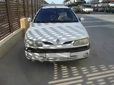 Утилизация автомобиля RENAULT LAGUNA (B56) 2.2 dT RXE года 1998 питание G8T