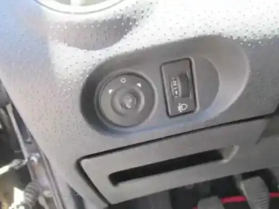 Veículo de Sucata citroen c3 1.4 hdi exclusive do ano 2005 alimentado 8hx