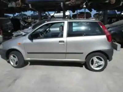 Veículo de Sucata FIAT PUNTO BERLINA (176) 1.7 Turbodiesel CAT do ano 1998 alimentado 176B7000