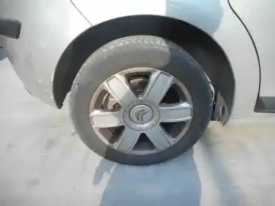 Vehicul casat citroen c4 berlina collection al anului 2008 alimentat 9hx