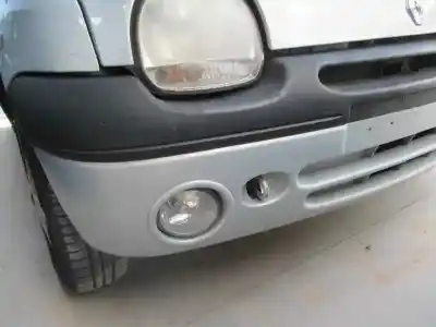 Veicolo di demolizione renault twingo (co6) 1.2 alize dell'anno 2002 alimentato d4f a7