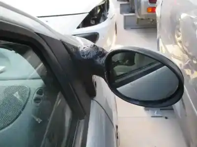 Veicolo di demolizione renault twingo (co6) 1.2 alize dell'anno 2002 alimentato d4f a7
