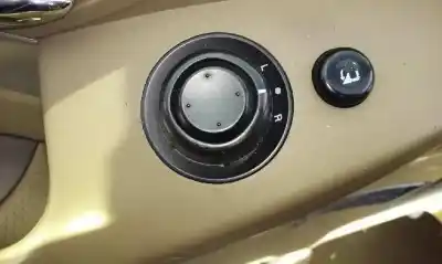Здавання транспортного засобу ssangyong rodius xdi року 2007 потужний d27dt
