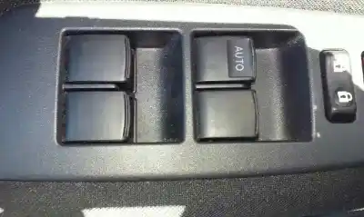 Veículo de Sucata toyota auris luna do ano 2009 alimentado 1zr