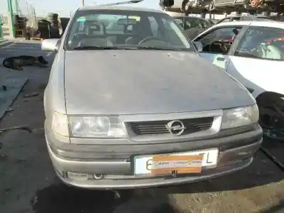 Veicolo di demolizione opel vectra a 2.0 dell'anno 1994 alimentato c20ne