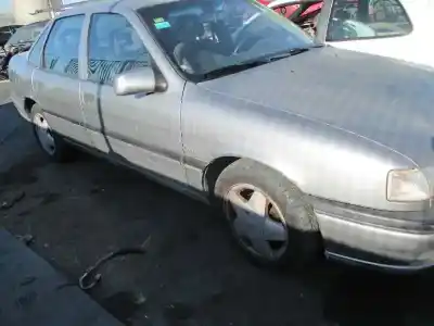 Veicolo di demolizione opel vectra a 2.0 dell'anno 1994 alimentato c20ne