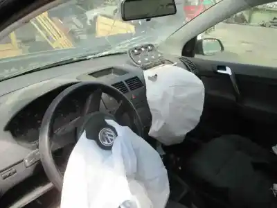 Vehicul casat volkswagen polo (9n3) advance al anului 2005 alimentat bky