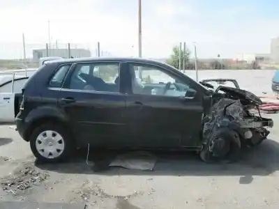 Vehicul casat volkswagen polo (9n3) advance al anului 2005 alimentat bky