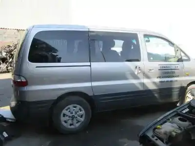 Здавання транспортного засобу hyundai h 1 h 1 combi con puerta de dos року 2005 потужний d4bh