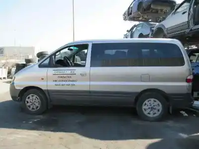 Здавання транспортного засобу hyundai h 1 h 1 combi con puerta de dos року 2005 потужний d4bh