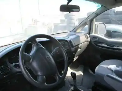 Здавання транспортного засобу hyundai h 1 h 1 combi con puerta de dos року 2005 потужний d4bh