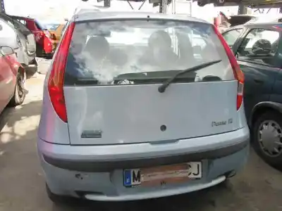 Здавання транспортного засобу FIAT PUNTO BERLINA (188) 1.9 Diesel Eco року 2000 потужний 188A3000