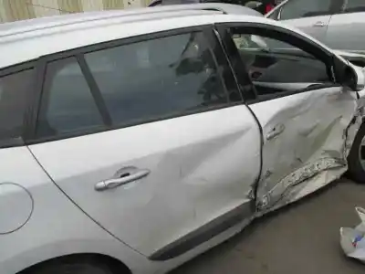 Здавання транспортного засобу renault megane iii sport tourer dynamique року 2009 потужний m9r615