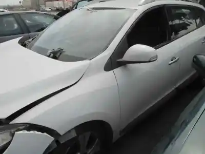 Здавання транспортного засобу renault megane iii sport tourer dynamique року 2009 потужний m9r615
