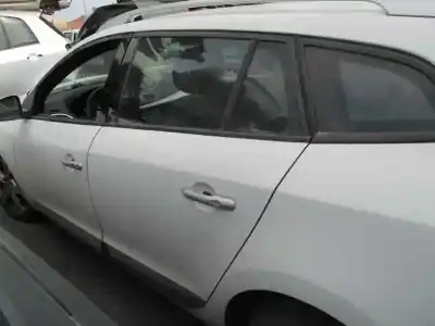 Здавання транспортного засобу renault megane iii sport tourer dynamique року 2009 потужний m9r615