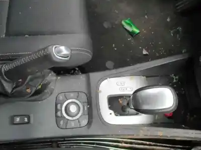 Здавання транспортного засобу renault megane iii sport tourer dynamique року 2009 потужний m9r615