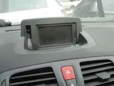 Здавання транспортного засобу renault megane iii sport tourer dynamique року 2009 потужний m9r615