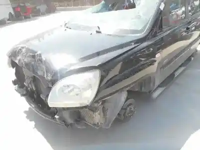 Vehicul casat kia sportage ex al anului 2006 alimentat d4ea-v