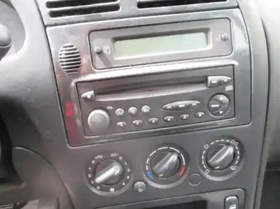 Veicolo di demolizione citroen xsara berlina 1.6i 16v sx dell'anno 2002 alimentato nfu