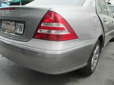 Здавання транспортного засобу mercedes-benz clase c (w203) berlina 200 compressor (203.045) року 2005 потужний 271940